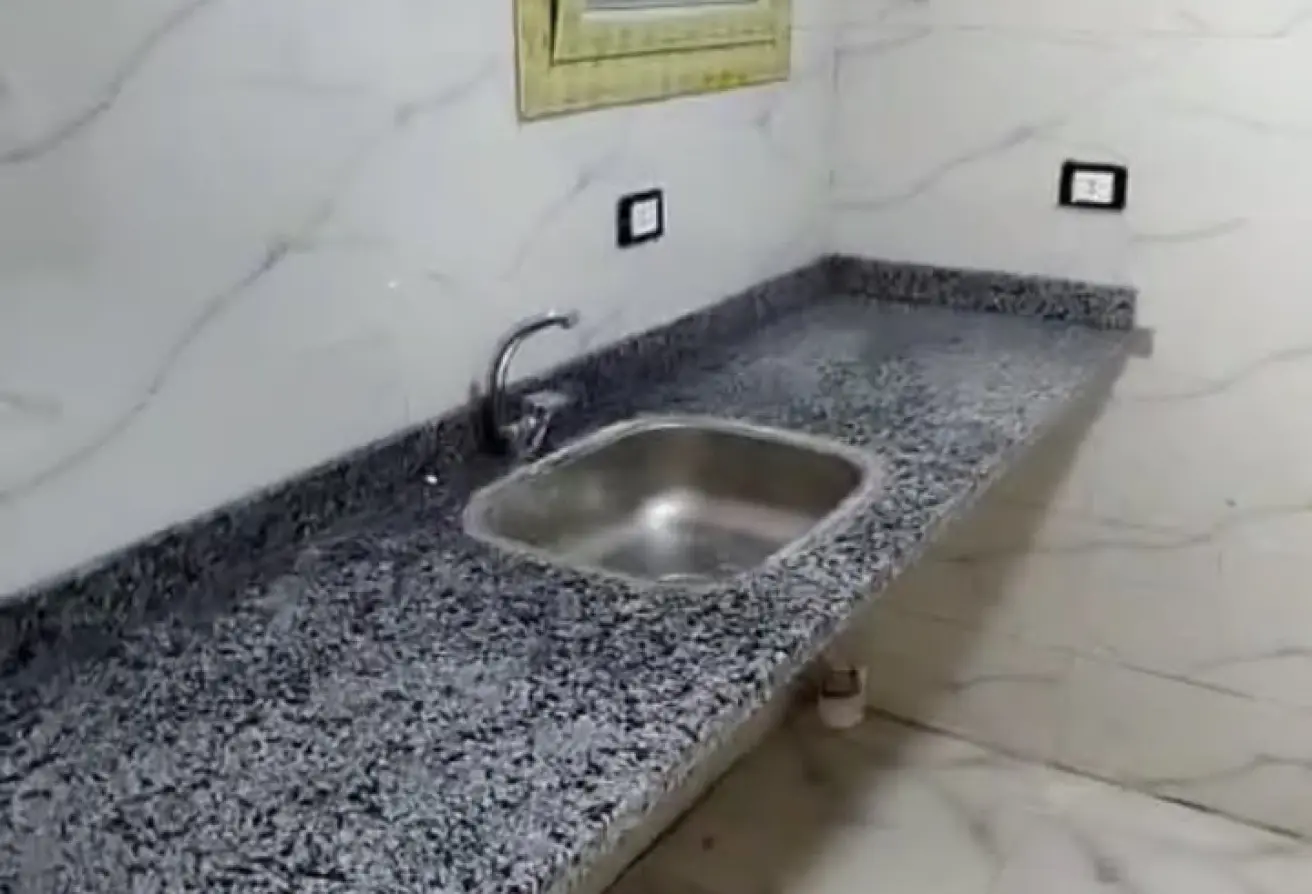 شقة للبيع في شارع الوفاء و الامل, الحي السادس