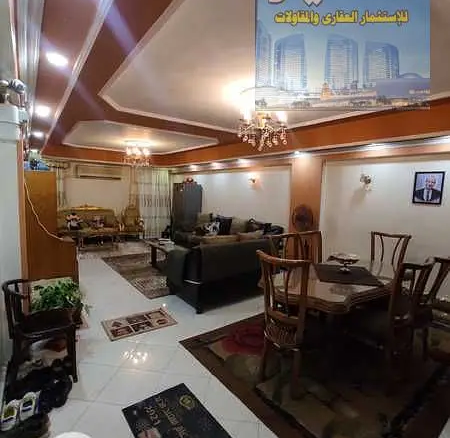 شقة بالحلمية غير مجروحة