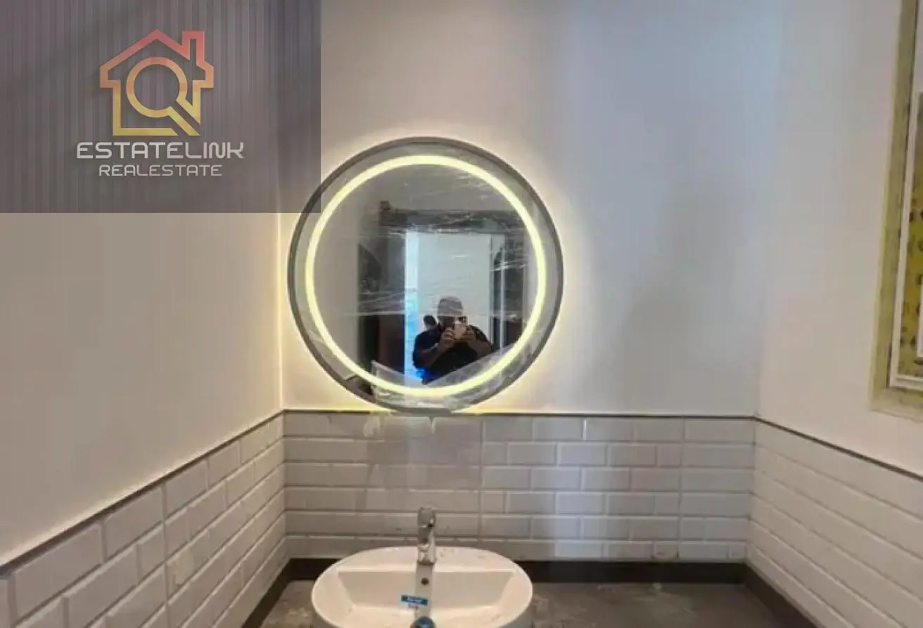شقة للايجار في ذا ايكون ريزيدنس, كمبوندات التجمع الخامس تشطيبات حديثه / مطبخ بالاجهزه وتكيفات / سعر مميز