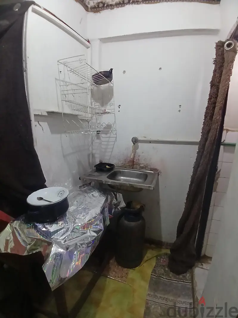 استديو للبيع للسكن او للاستثمار يؤجر باربعه ألف كامل التفاصيل بالداخل