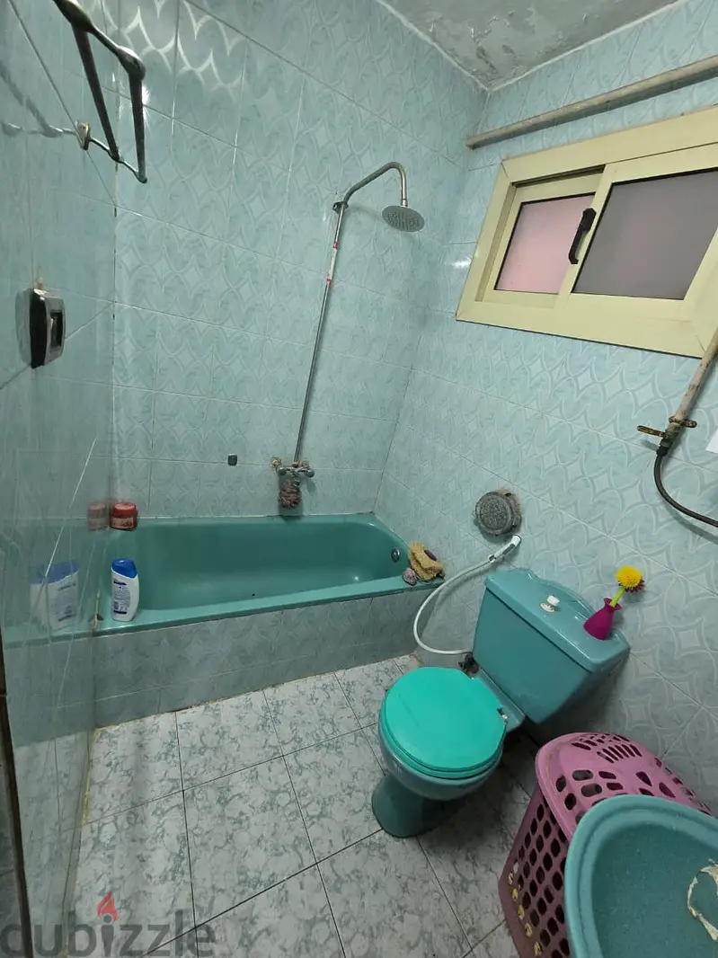 110m² apartment in a quiet neighborhood next to Saint Teresa metro station, directly from the owner