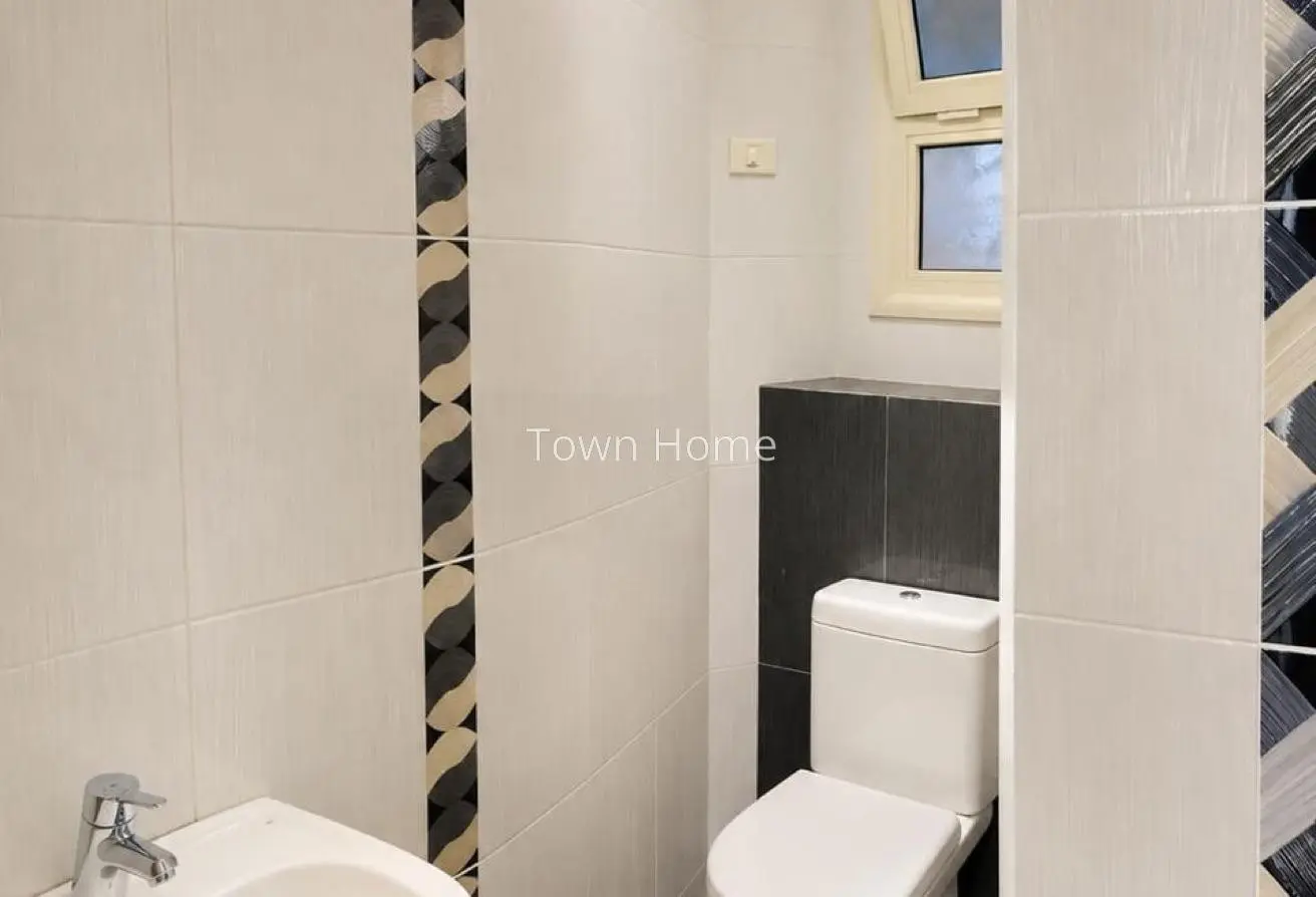 Distinctive duplex for rent in Acacia, opposite Al Rehab City