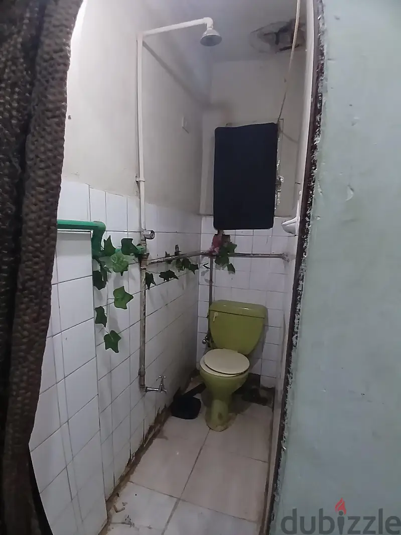 استديو للبيع للسكن او للاستثمار يؤجر باربعه ألف كامل التفاصيل بالداخل