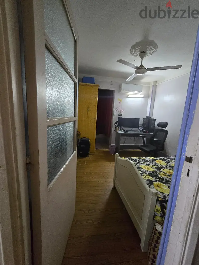 110m² apartment in a quiet neighborhood next to Saint Teresa metro station, directly from the owner