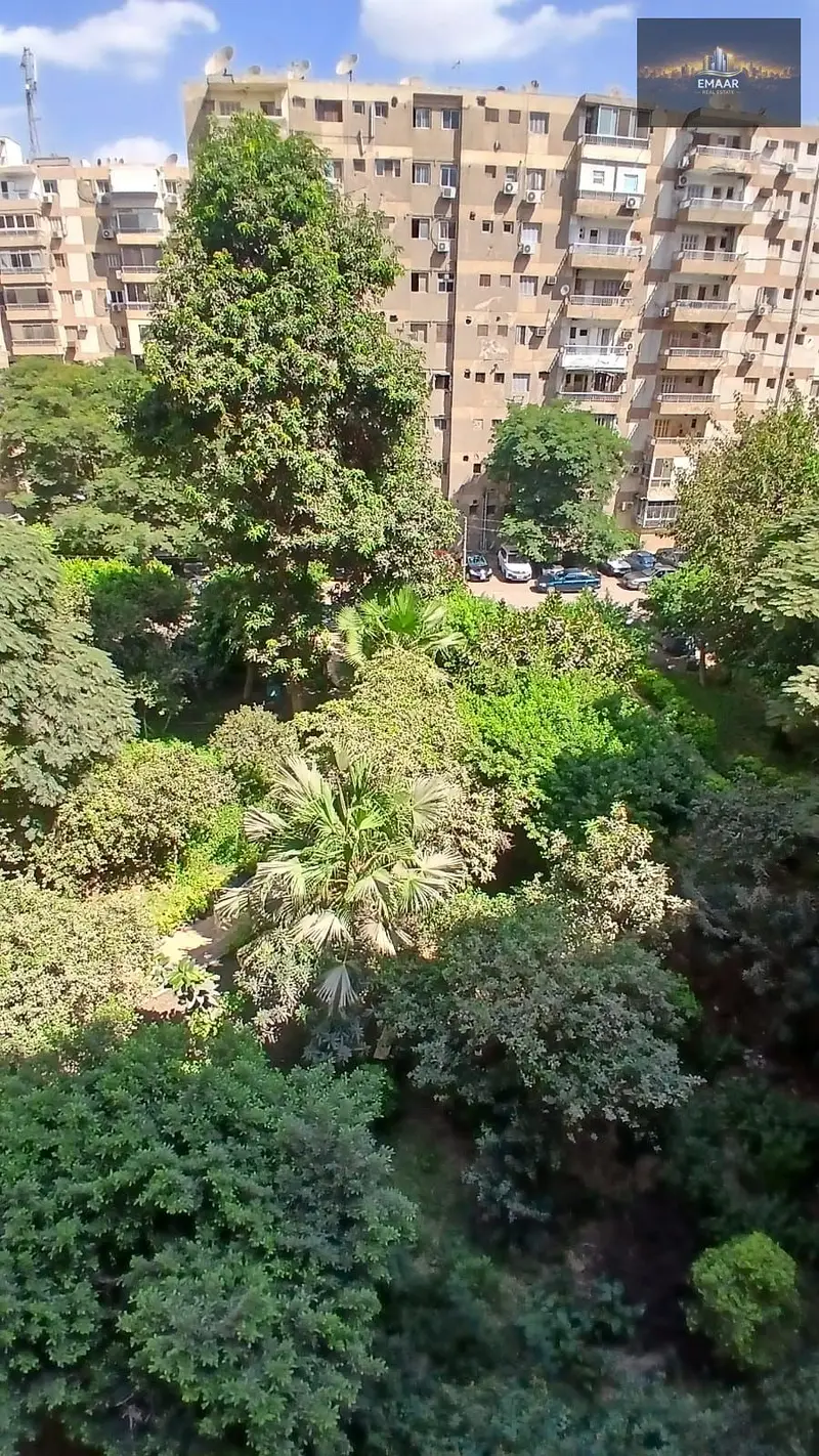 شقه للبيع عمارات مصر للتعمير شيراتون المطار ١٢٠ متر شارع رئيسي بتطل علي حديقه كبيره
