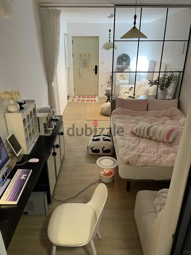 استديو للبيع للسكن او للاستثمار يؤجر باربعه ألف كامل التفاصيل بالداخل
