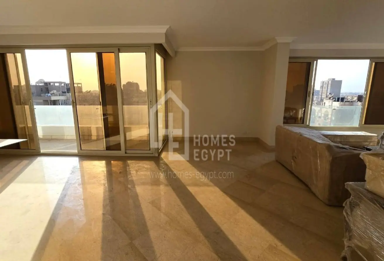 شقة واسعة جاهزة للسكن في جنوب الزمالك
