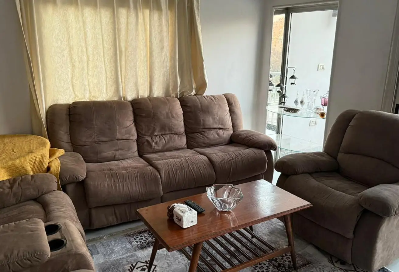 3 Bedrooms Apartment for Rent in Agouza