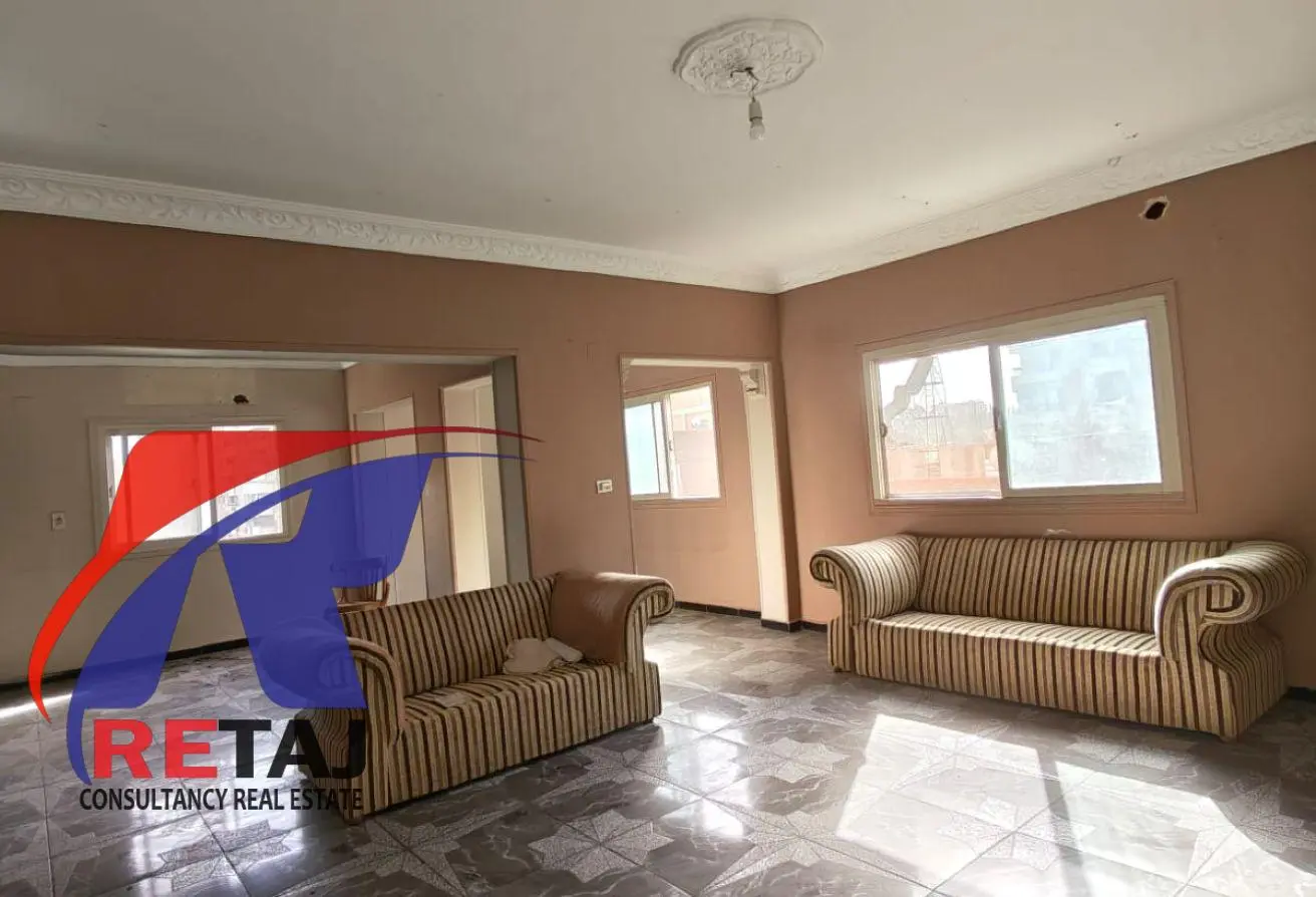 Apartment for rent at an exceptional price overlooking Abbas El Akkad Street