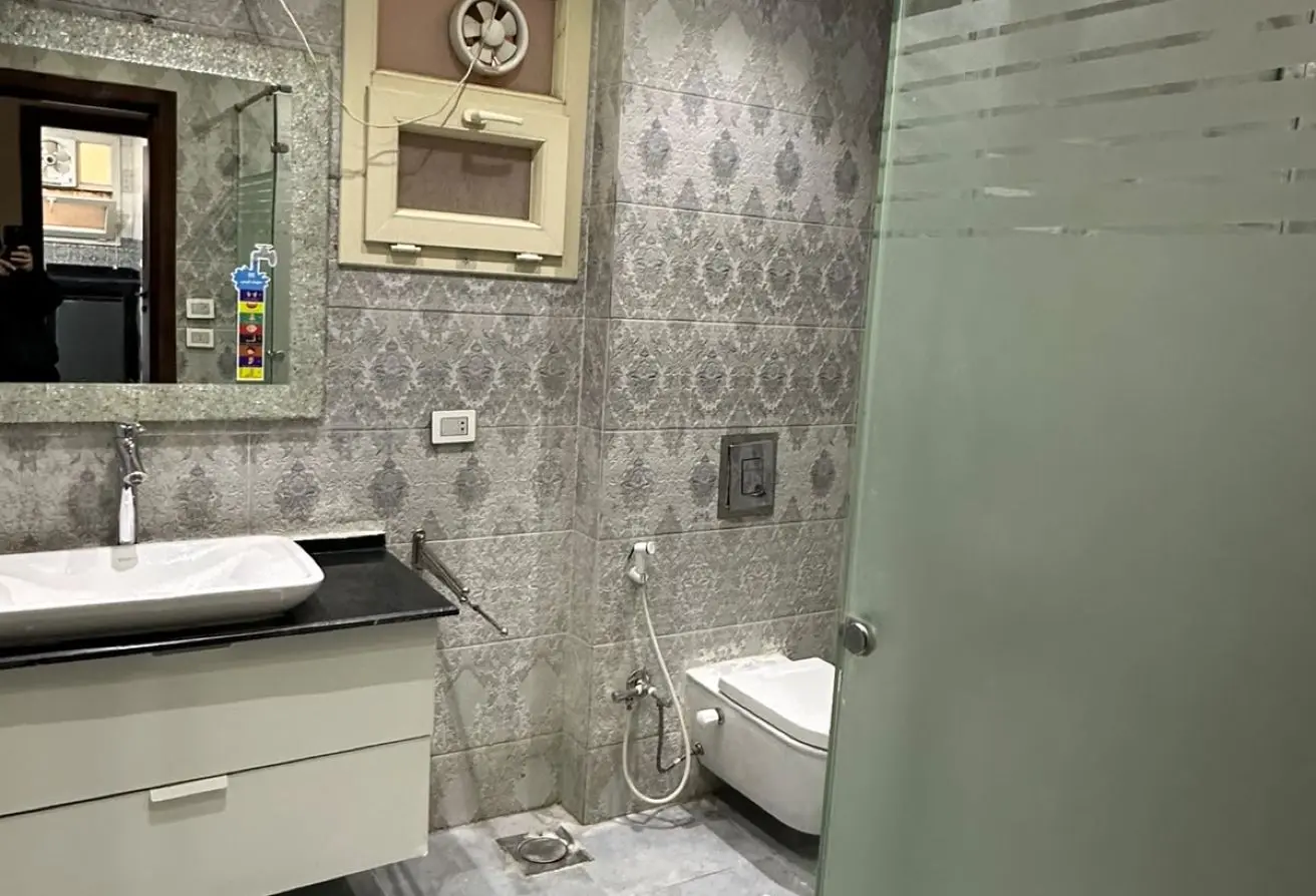 Furnished Golden Square apartment for rent, fully air-conditioned