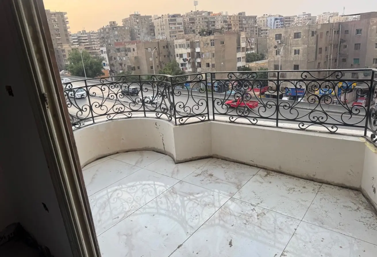 3 مكتب للايجار في مصطفي النحاس الرئيسي 169 متر