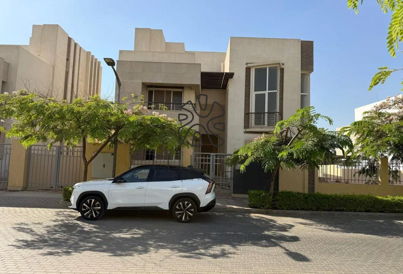 4 Villa in a prime location, 6 rooms in Oriana 1 Cairo Festival City