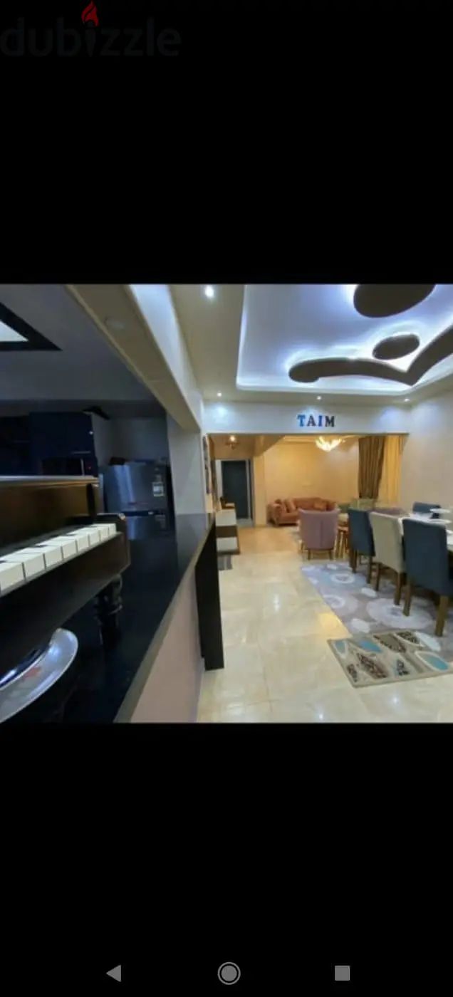 Apartment 200 meters, 10th floor, 12-story building, 2 bathrooms, 2 elevators, Shubra Public Street