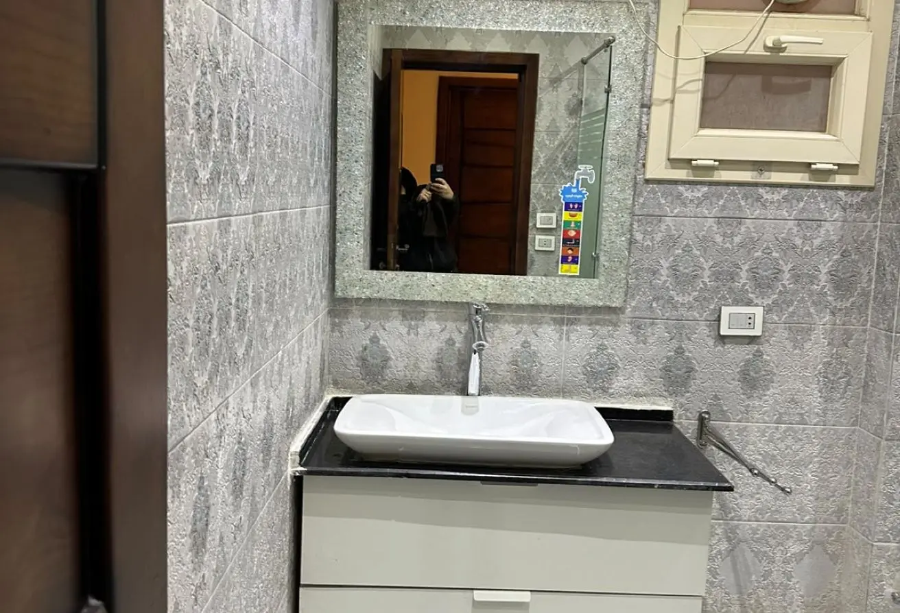Furnished Golden Square apartment for rent, fully air-conditioned