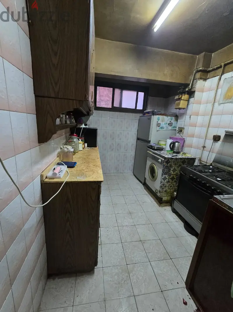 110m² apartment in a quiet neighborhood next to Saint Teresa metro station, directly from the owner