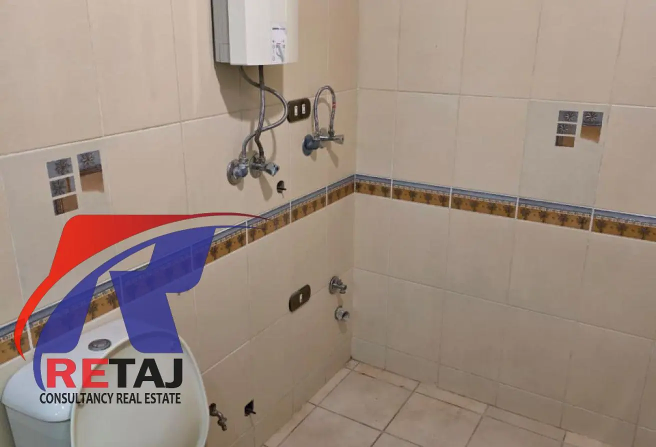 A distinctive apartment for sale, 300 meters, in the Golden Square between Abbas