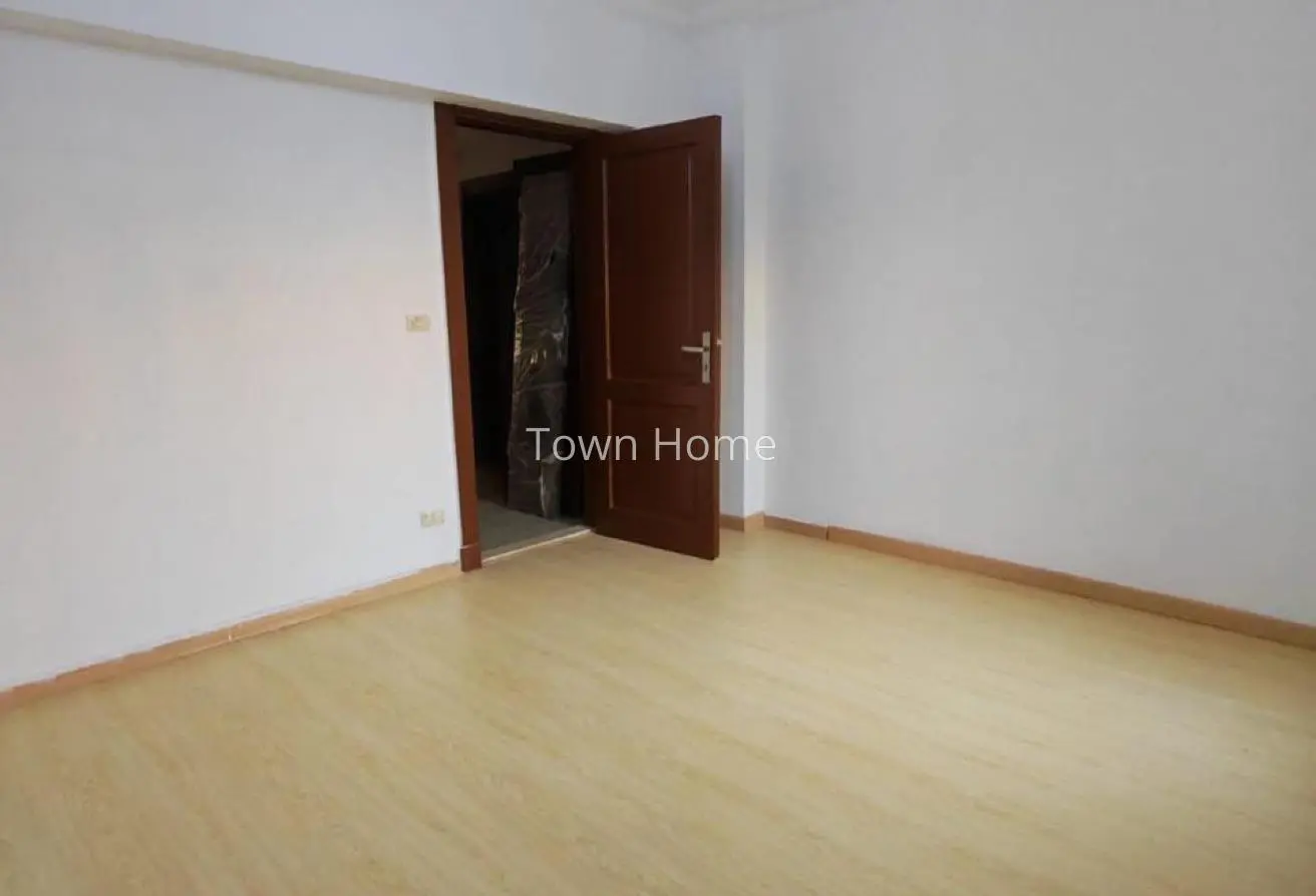 Distinctive duplex for rent in Acacia, opposite Al Rehab City