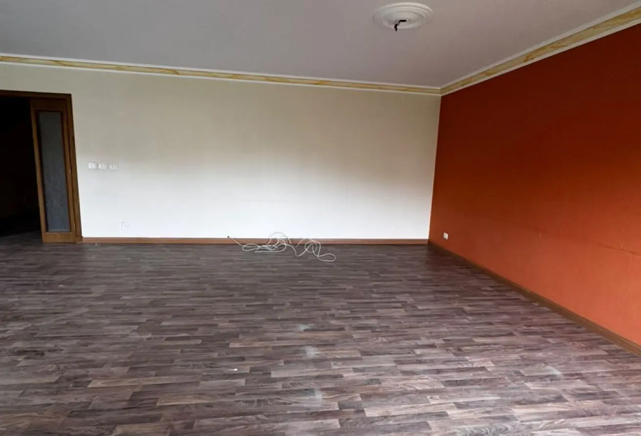 Apartment 211m² with wide garden view for sale in Al Rehab 2