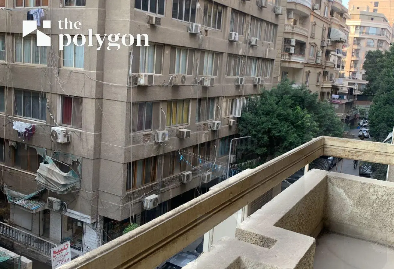 شقة واسعة في موقع مميز بقلب الدقي